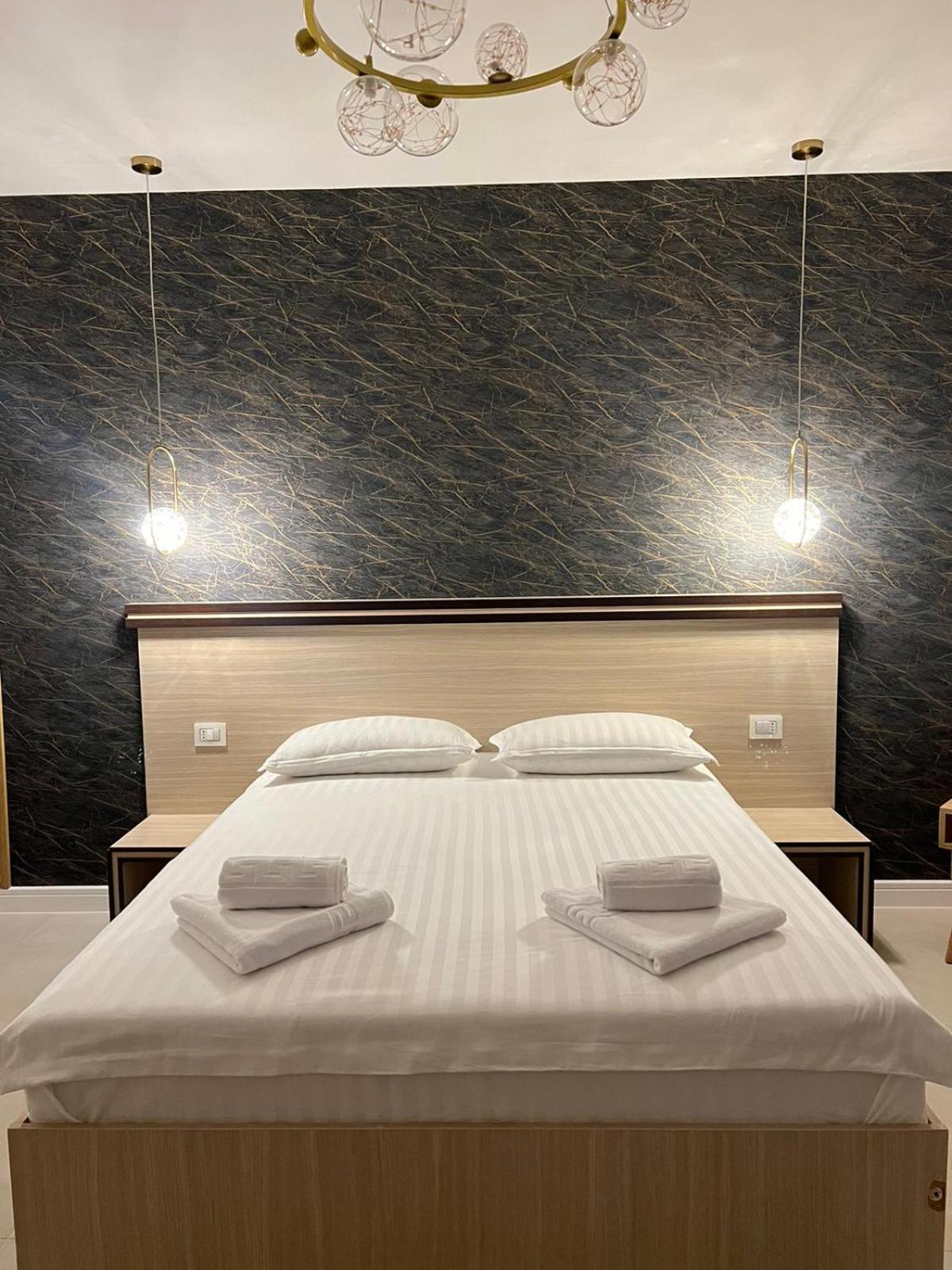 Pensiunea Villa D'Amici Mosnita Noua Екстериор снимка